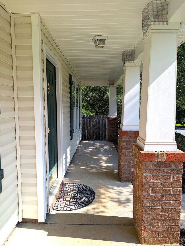 Foto del edificio - 2409 Trace Creek Dr