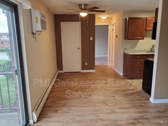Building Photo - 6646 Hearne Rd