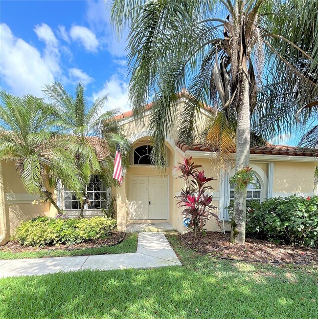 654 Lake Blvd, Weston, FL 33326 House for Rent in Weston, FL