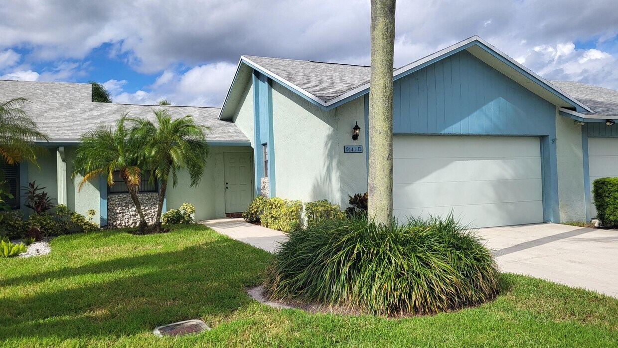 Foto principal - 9141 SW 22nd St