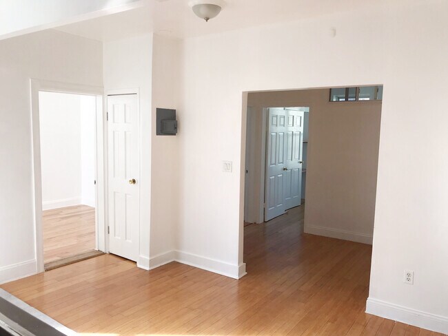 Foto del edificio - 322 Milford St