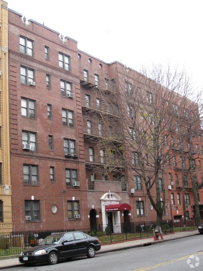 Building Photo - 822 OCEAN AVE