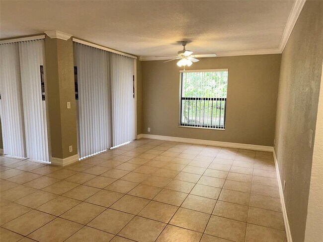 Foto del edificio - 3892 Coral Tree Cir