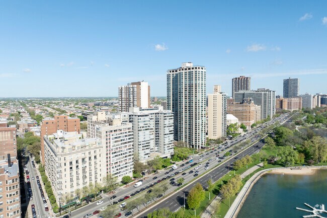 Aéreo - Lakeshore Drive Condo