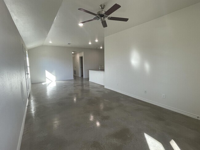 Building Photo - 1816 Ponca Trace