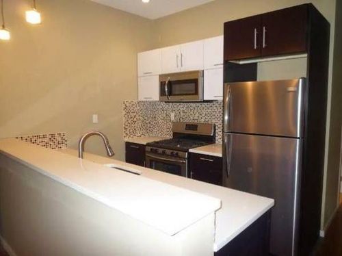 Foto del edificio - 309 E 108th St
