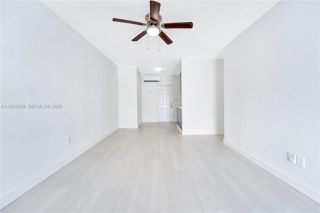 Building Photo - 15991 NE 18th Pl