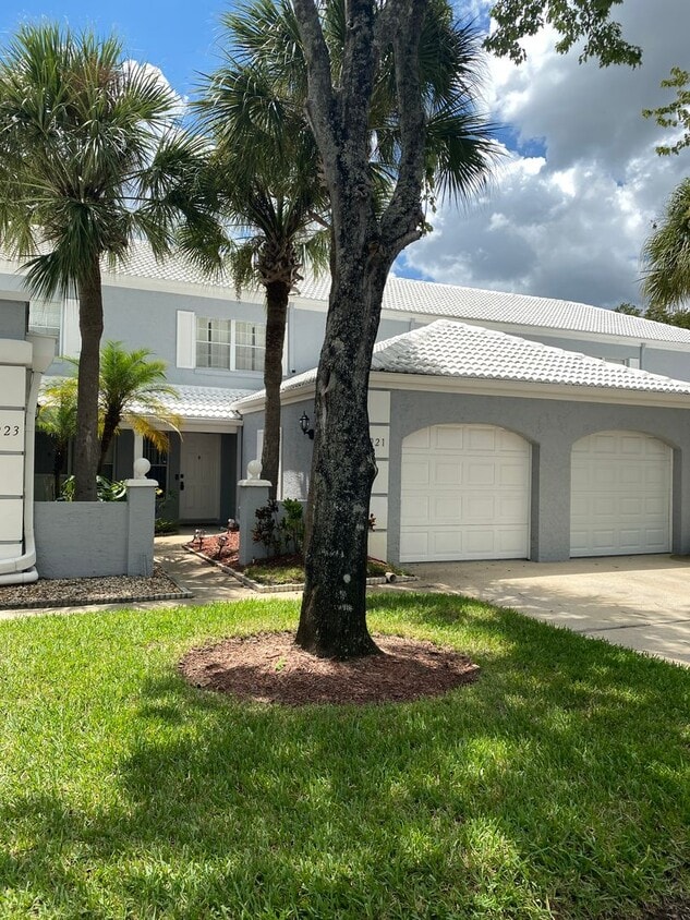 Beautiful townhome near Universal and Mill... - Beautiful townhome near Universal and Mill...