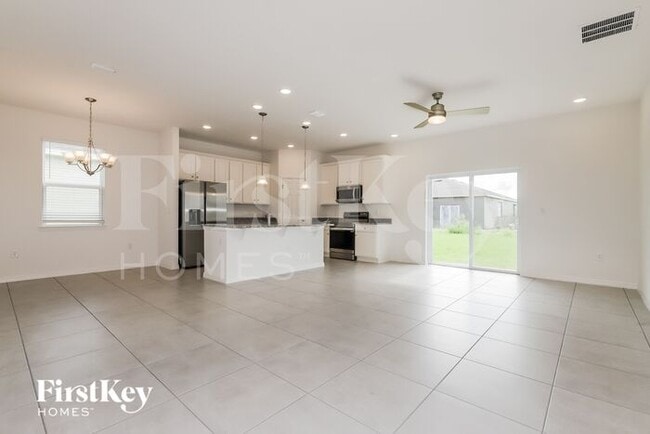 Building Photo - 503 Crown Rose Dr