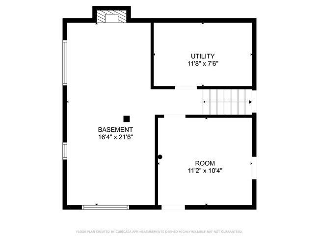 Foto del edificio - 3-Bedroom Home with Walk-In Closet, Deck & Prime Location Near Shopping