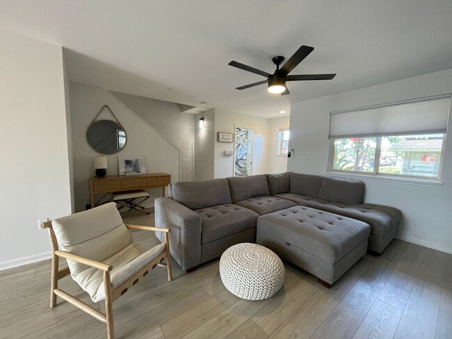 Foto del edificio - Fully Furnished 3 Bedroom/2.5 Bath Kahoma ...