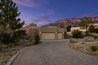 Building Photo - 13415 Pino Ridge Pl NE
