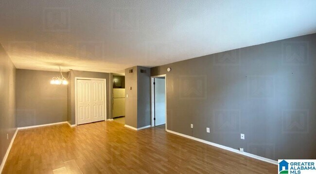 Building Photo - 2835 Georgetown Dr