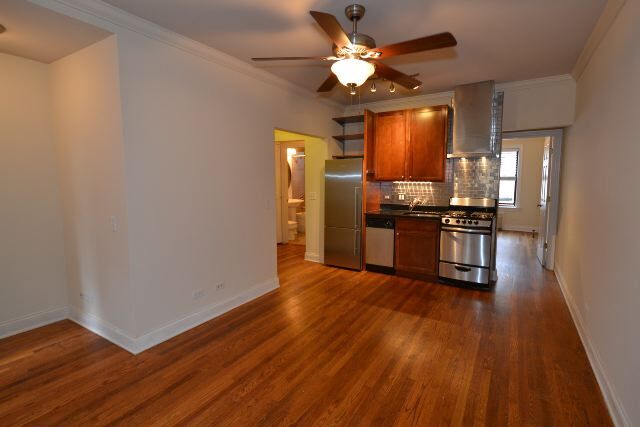 Foto del edificio - 726 W Addison St