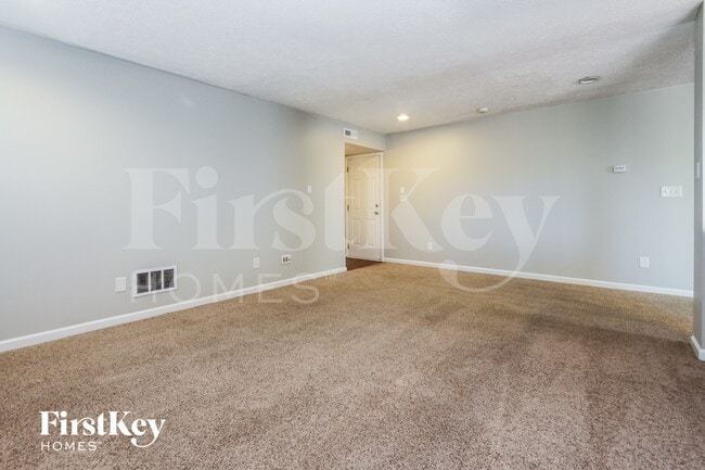 Foto del edificio - 2331 Salem Park Ct