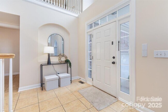 Foto del edificio - 3439 12 Oaks Pl