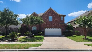 Building Photo - 2318 Nashmor Dr