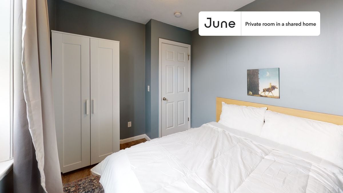 Private bedroom in 3 bed/1 bath Home - Private bedroom in 3 bed/1 bath Home