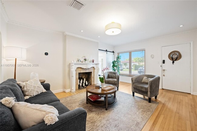 Foto del edificio - 4420 SW 14th St