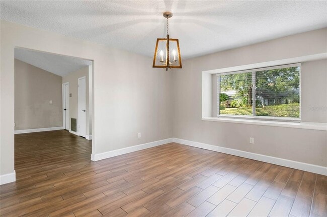 Building Photo - 385 N Crossbeam Dr