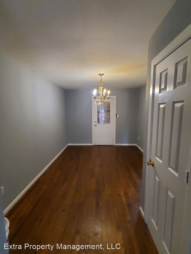 Primary Photo - 3 br, 1 bath House - 209 Cardinal Ln (Send...