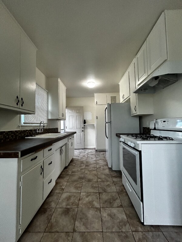 Foto principal - 849 W Foothill Blvd