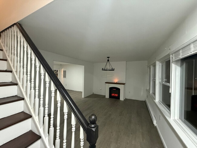 Photo - 801 Las Vegas Dr House