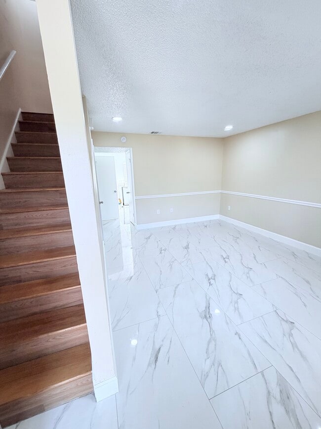 Photo - 159 Sheeler Ave House