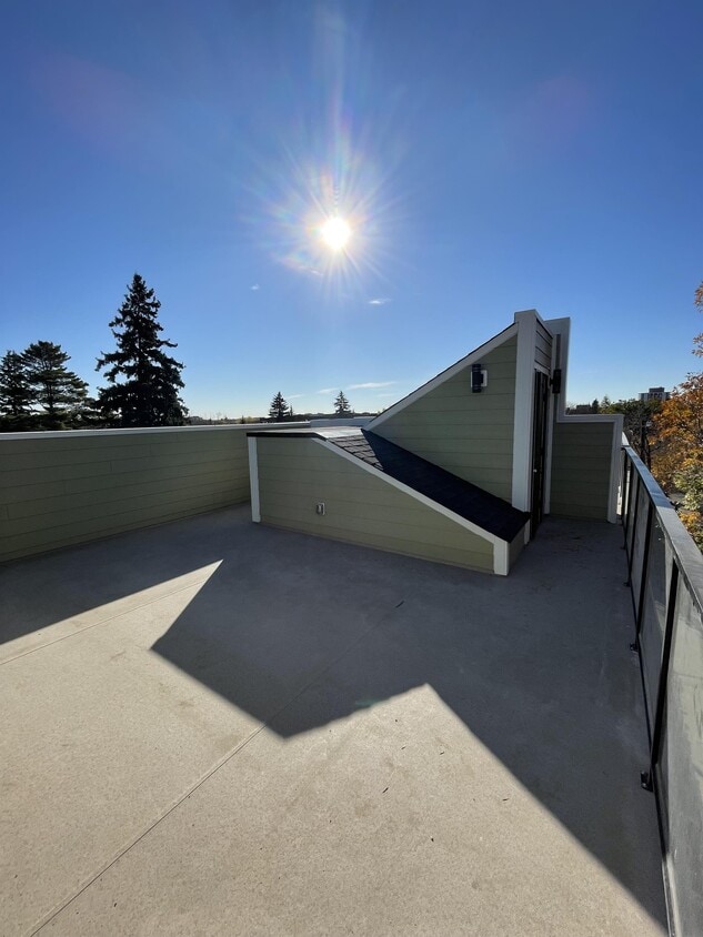 Photo principale - 8717-8110 110 St NW