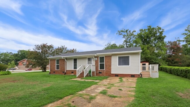 Building Photo - 3132 Fields Dr