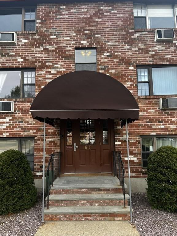 Foto del edificio - 16c Mayberry Dr