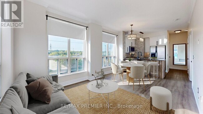 Photo du bâtiment - 2087 Lake Shore Blvd W