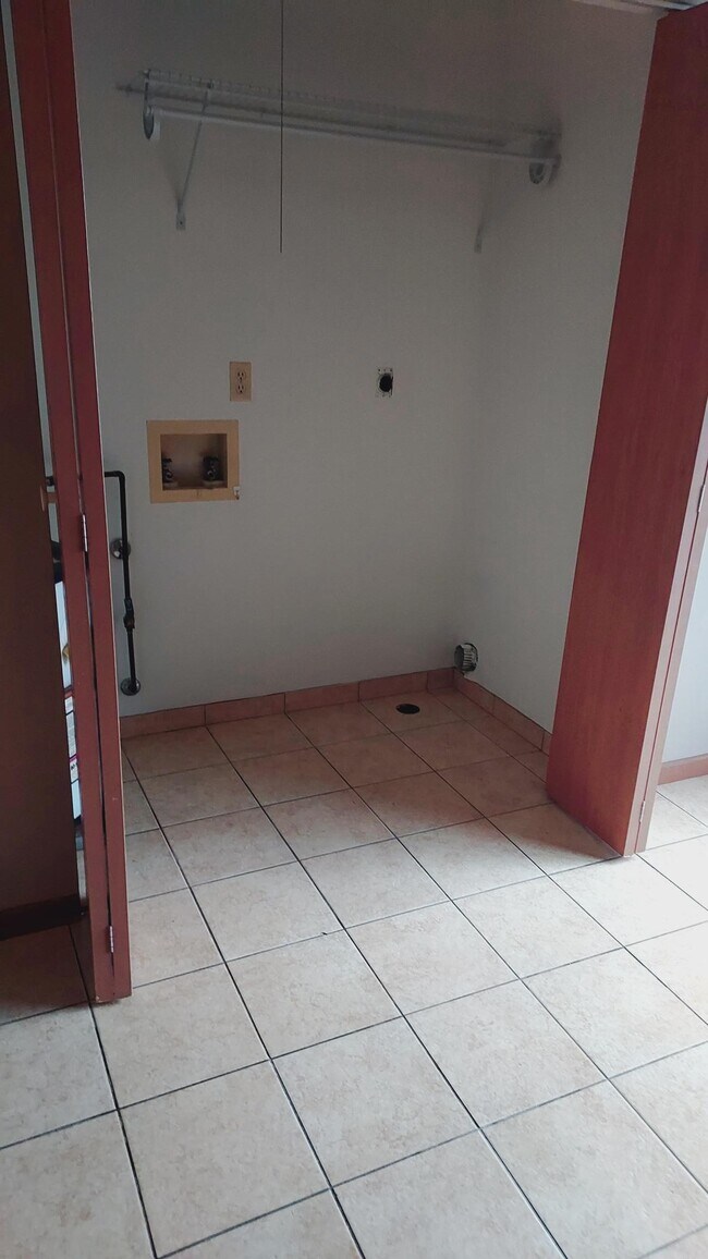 Foto del edificio - 4750 Tishomingo Rd