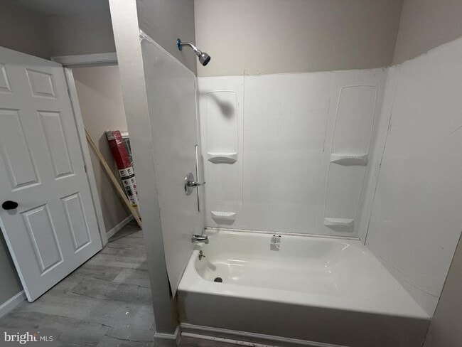 Foto del edificio - 615 S Seventh St