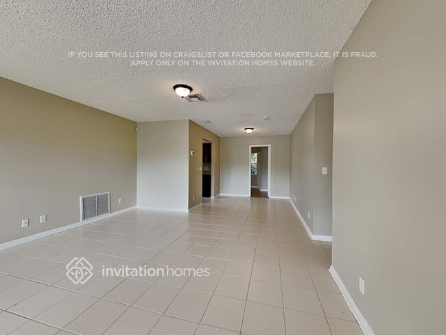 Foto del edificio - 9019 SW 9th St