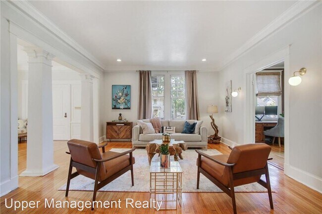 Building Photo - 5 br, 3.5 bath House - 1533 Broadway Street