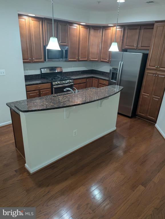Foto del edificio - 24634 Johnson Oak Terrace