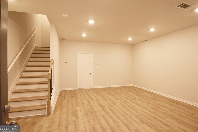 Foto del edificio - 140 Reese St
