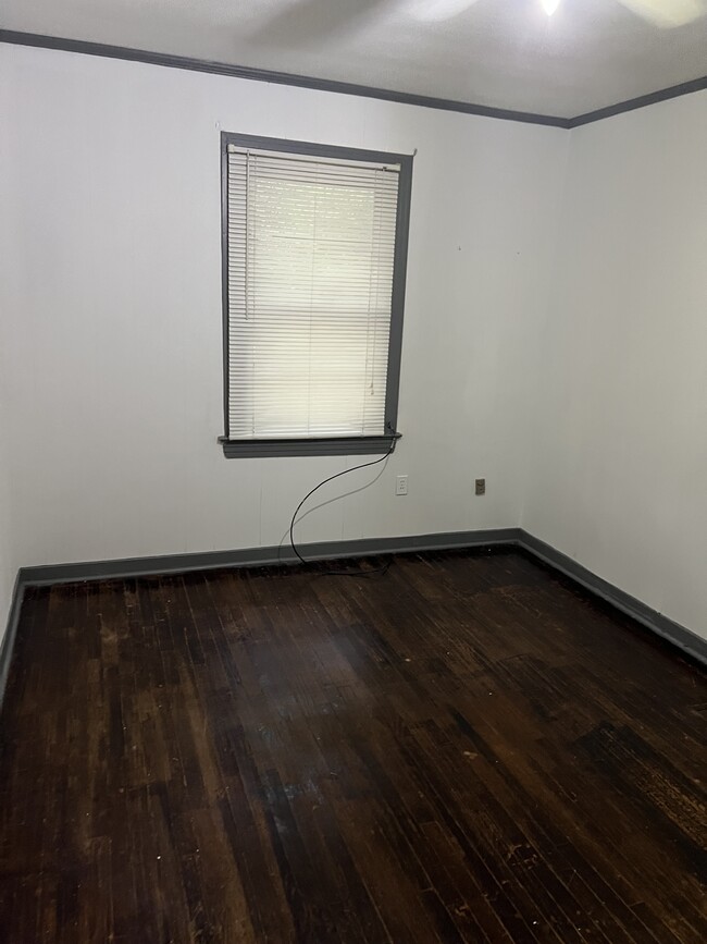 Building Photo - 2446 Balis Dr