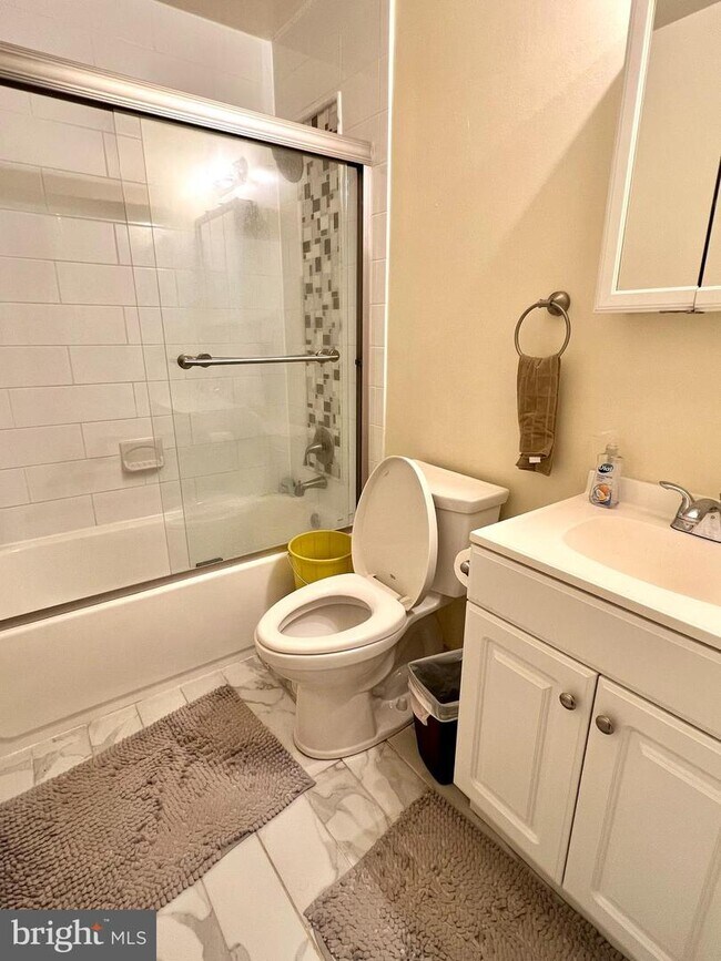 Building Photo - 9693 Scotch Haven Dr