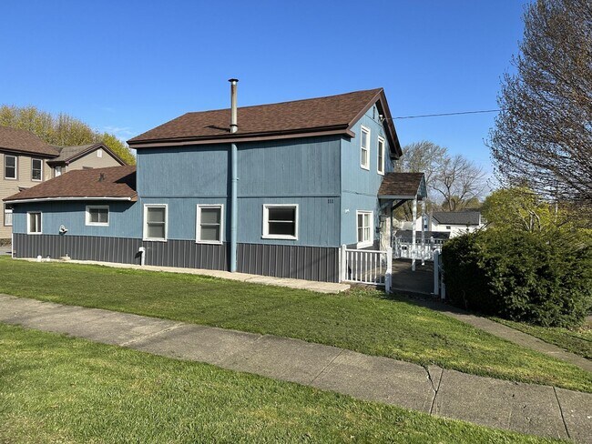 Foto del edificio - 2 Story Move In Ready Home in Oswego!