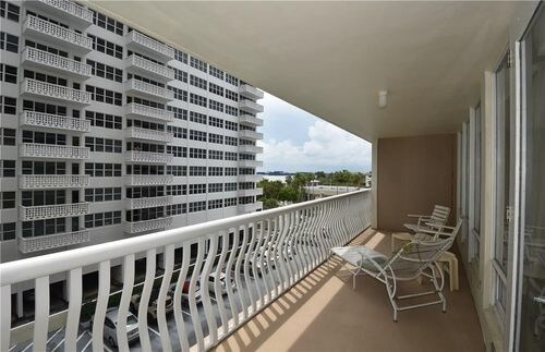 Foto del edificio - 4020 Galt Ocean Dr