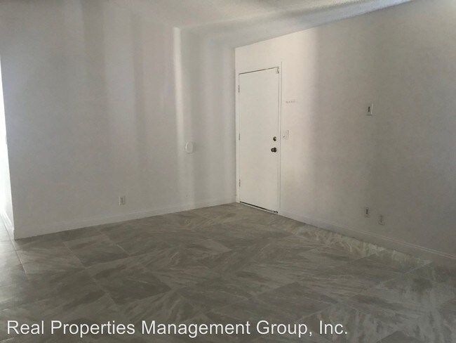 Building Photo - 3 br, 2 bath House - 5824 LA Jolla Way