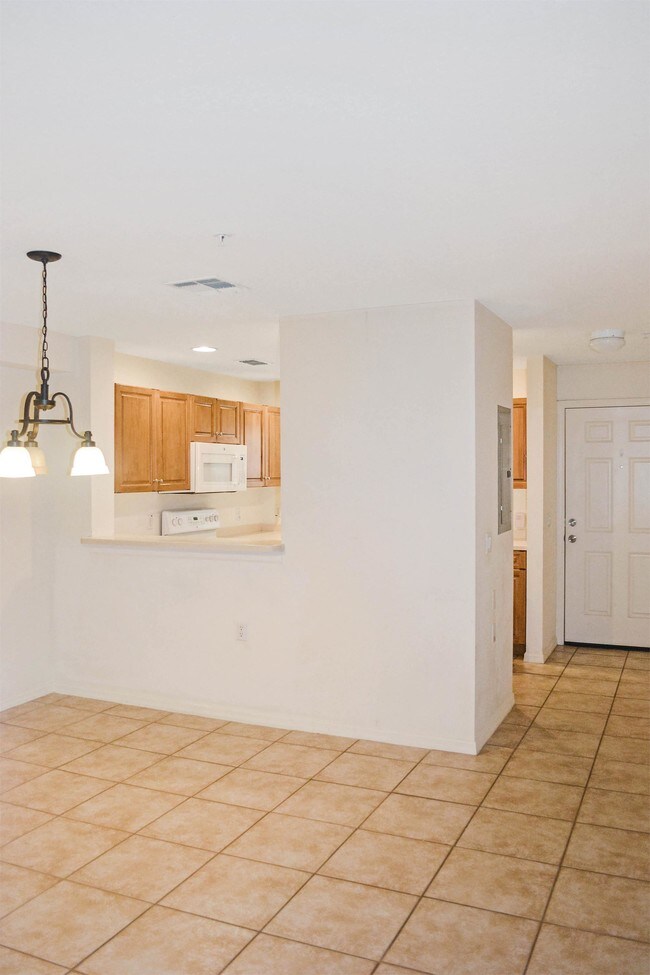 Foto del edificio - 9410 Ivy Brook Run