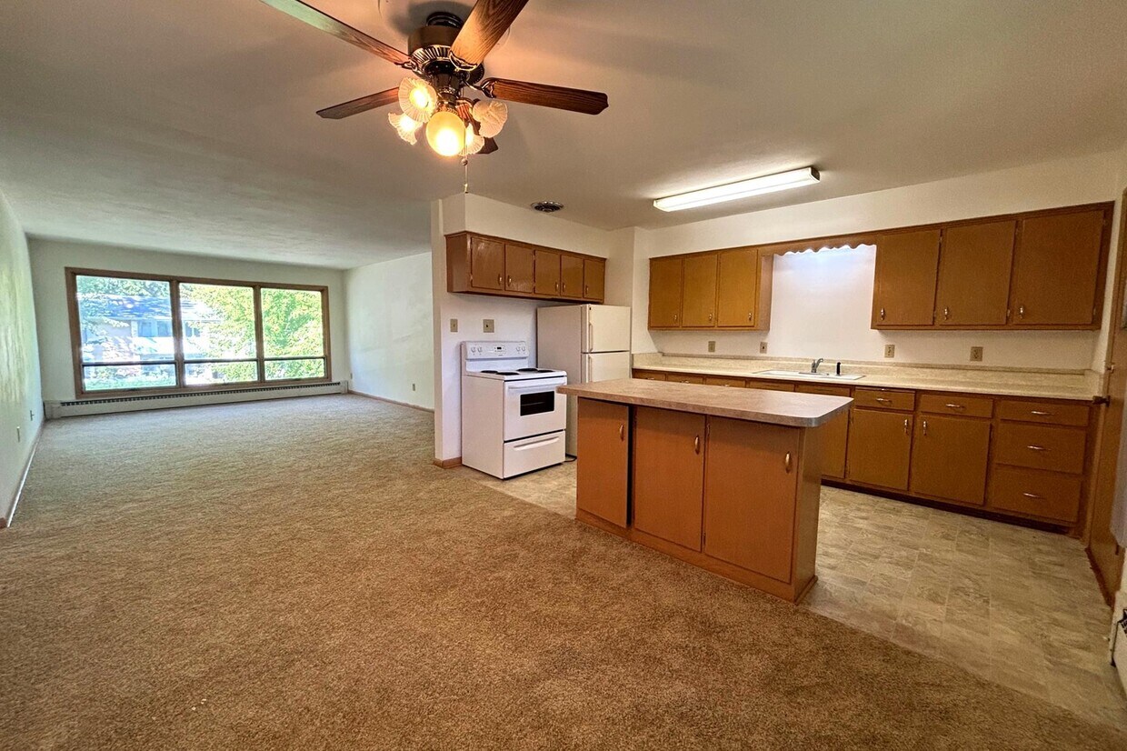 Foto principal - 2409 Fremont Ave