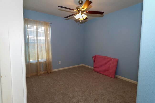 Building Photo - 12115 Estelle Ln