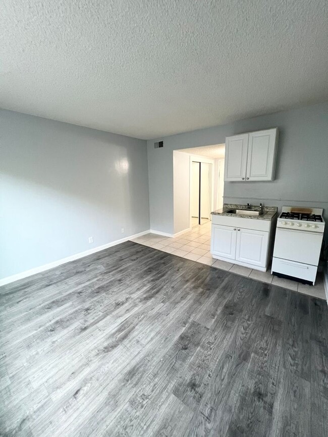 Interior Photo - Premier Apartments