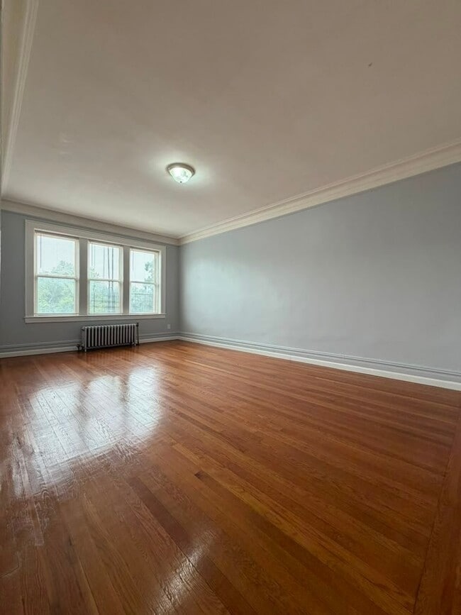 Building Photo - 120 N Oraton Pkwy