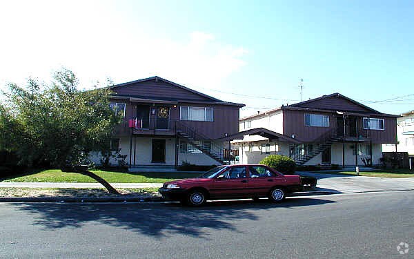 Building Photo - 1509 Mount Herman Dr