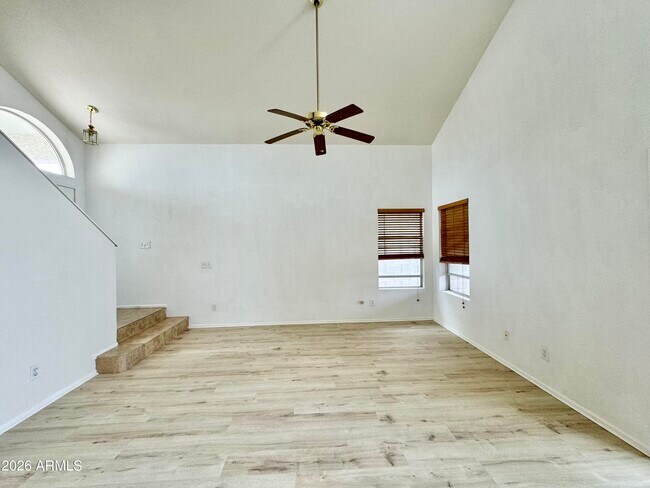 Foto del edificio - 3040 E Wahalla Ln